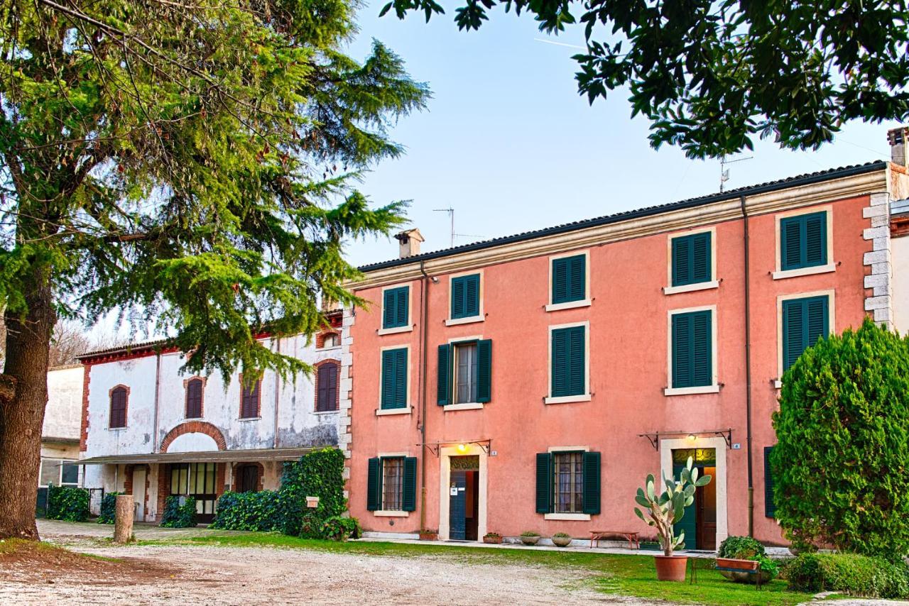 B&B Da Miriam Castelnuovo del Garda Luaran gambar