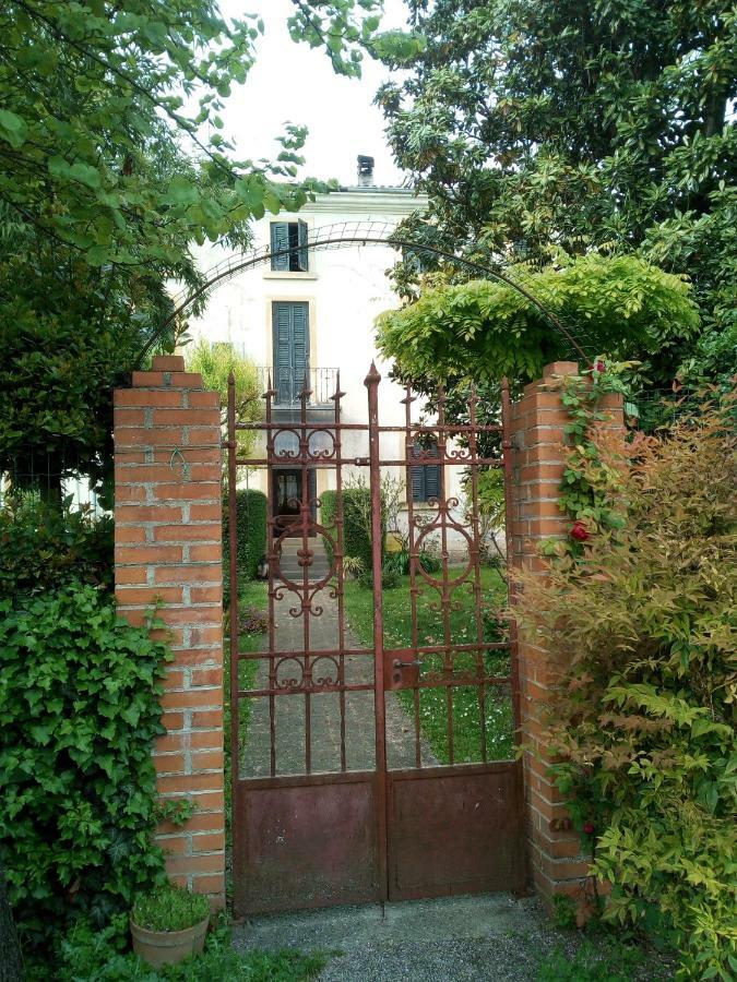 B&B Da Miriam Castelnuovo del Garda Luaran gambar